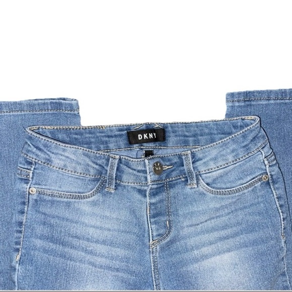DKNY Girls Sz 12 Stretch Denim Skinny Leg CAPRI Jeans Donna Karen NY Summer - Picture 2 of 7